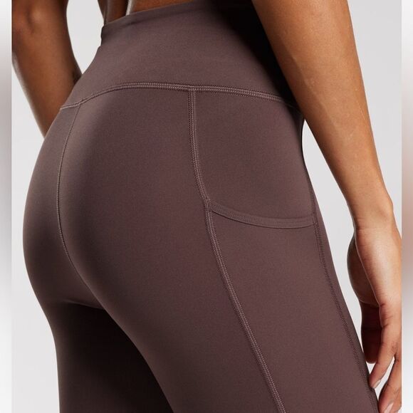 GYMSHARK POCKET LEGGINGS
Body Fit Chocolate Brown S NWT in packaging - Picture 5 of 7